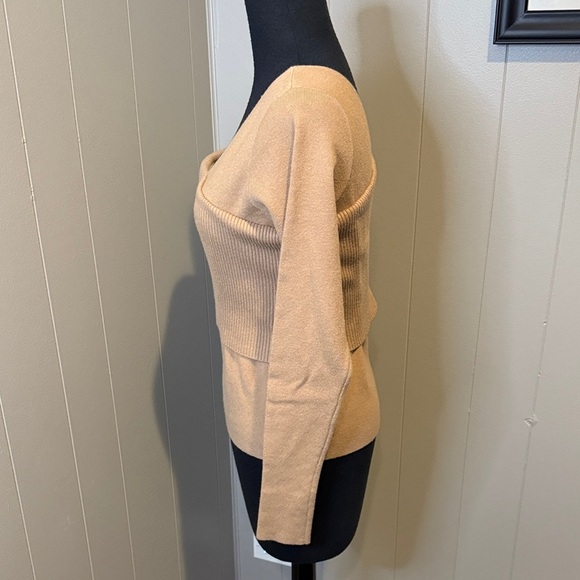 Line & Dot Women’s Small Off-the-Shoulder Camel Sweater - Picture 5 of 7
